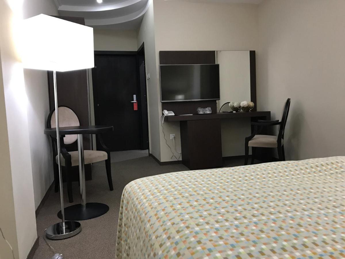 Galaţi Hotel Alex מראה חיצוני תמונה