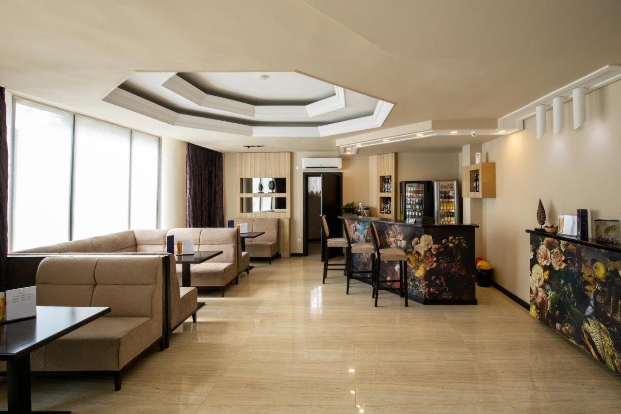 Galaţi Hotel Alex מראה חיצוני תמונה