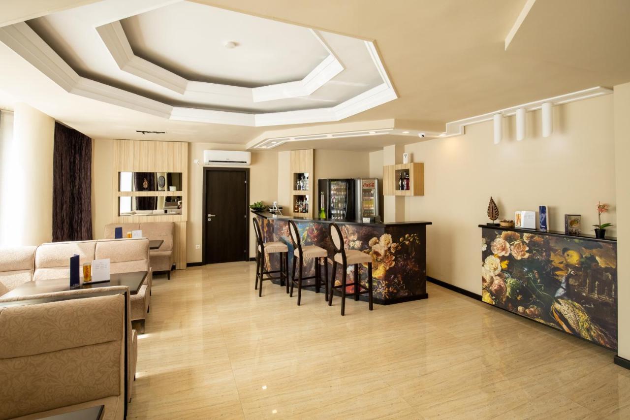 Galaţi Hotel Alex מראה חיצוני תמונה